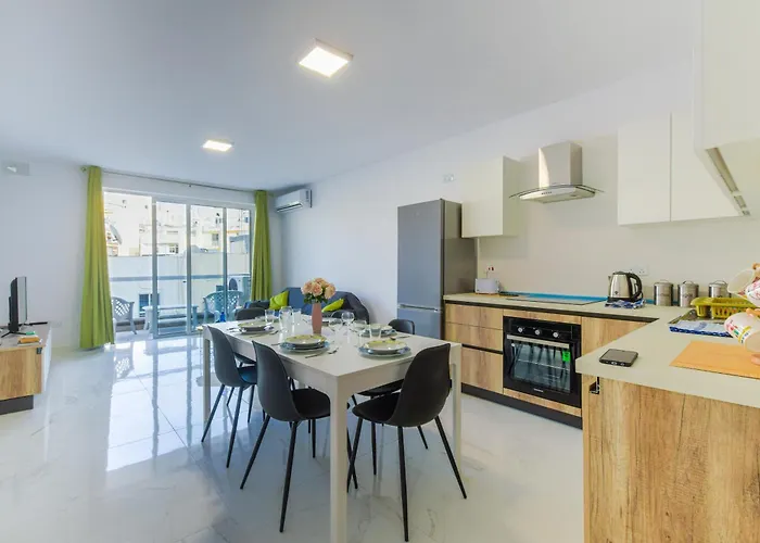 Brand New Apartment 3 Bdr 2 Bth H12